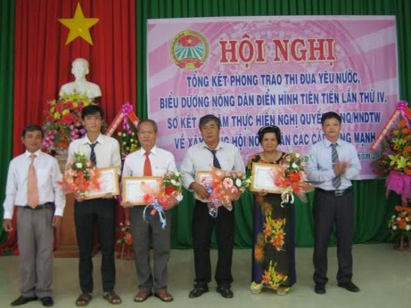 Tân Biên, Tân Châu: Biểu dương nông dân điển hình tiên tiến